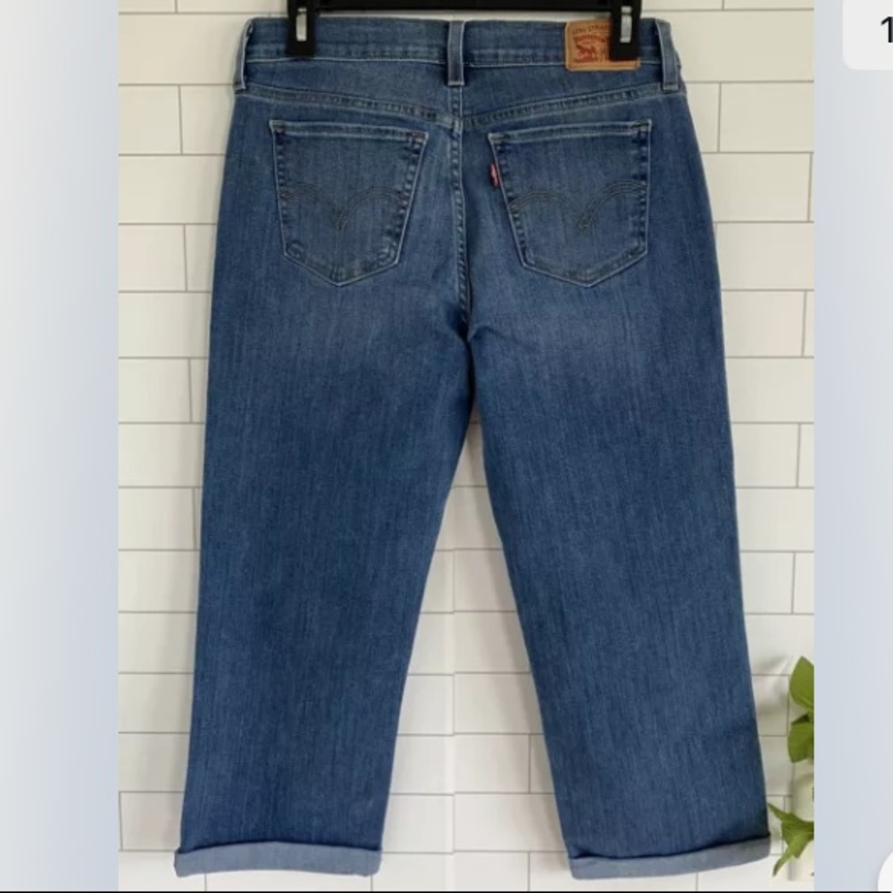 Levi's Capri Jeans Size W 28 Rolled Hems Mid Rise